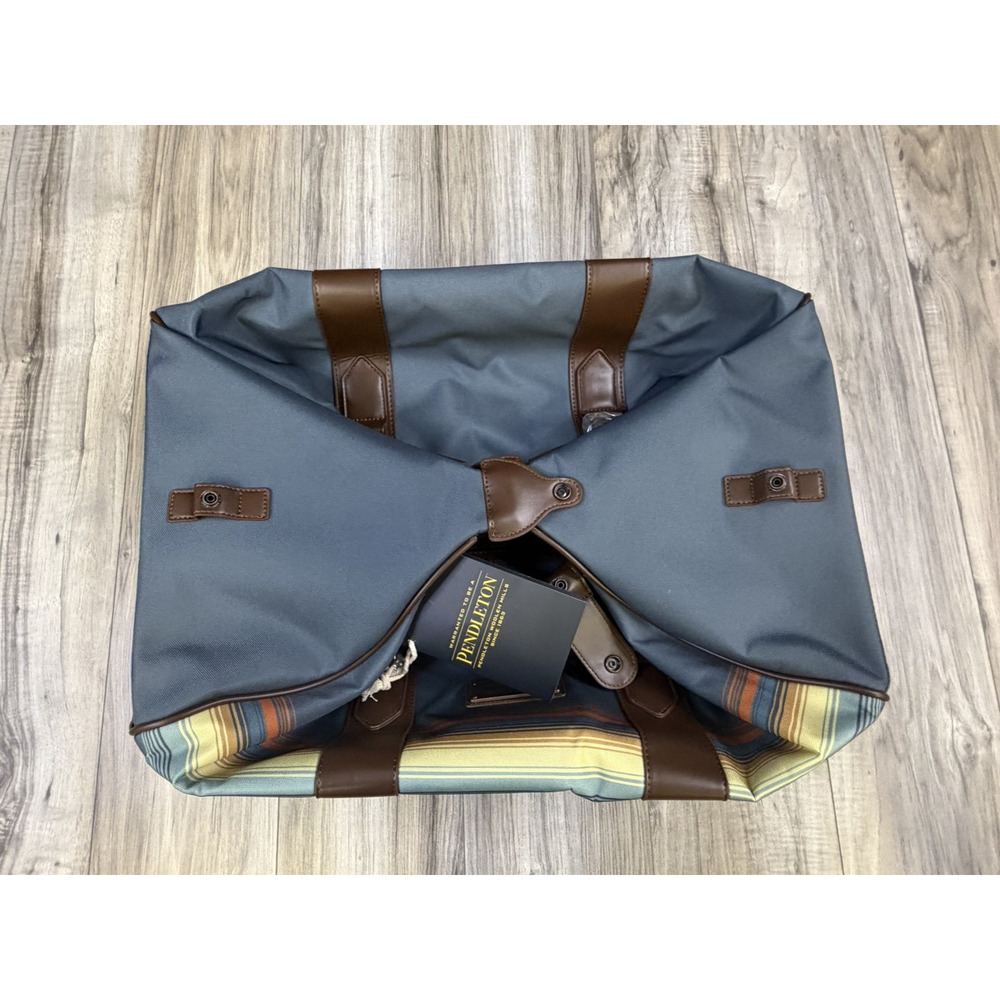 Pendleton 22" Rolling Duffle Bag Carry On Luggage Southwest Stripe Dobby NEW - Picture 8 of 13
